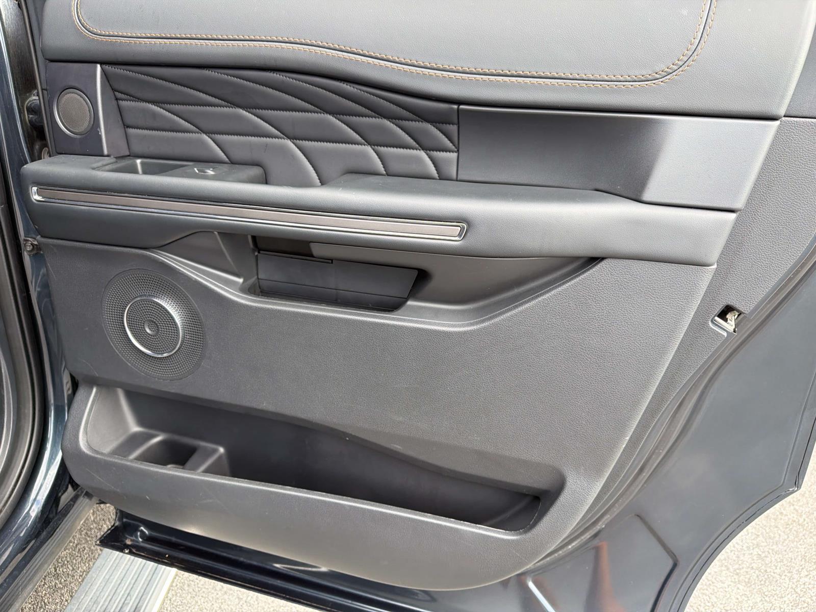 2023 Ford Expedition Platinum - Photo 23