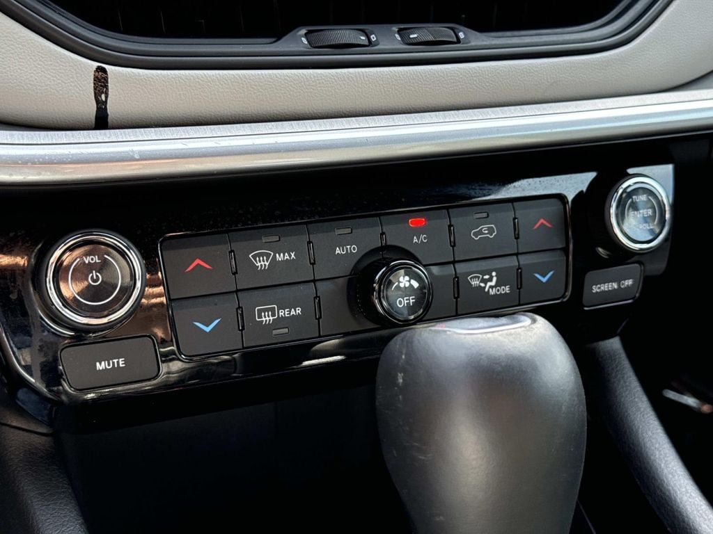 2025 Jeep Compass Limited - Photo 37