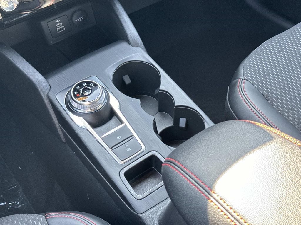 2026 Ford Escape ST-Line - Photo 17