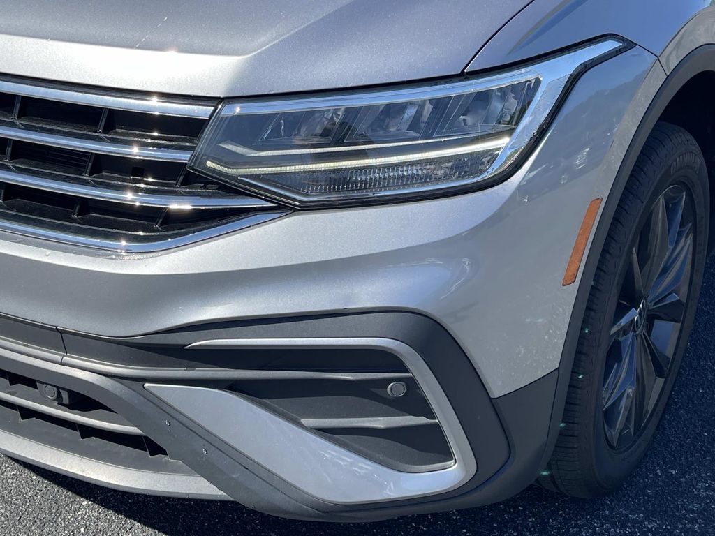 2024 Volkswagen Tiguan SE - Photo 9