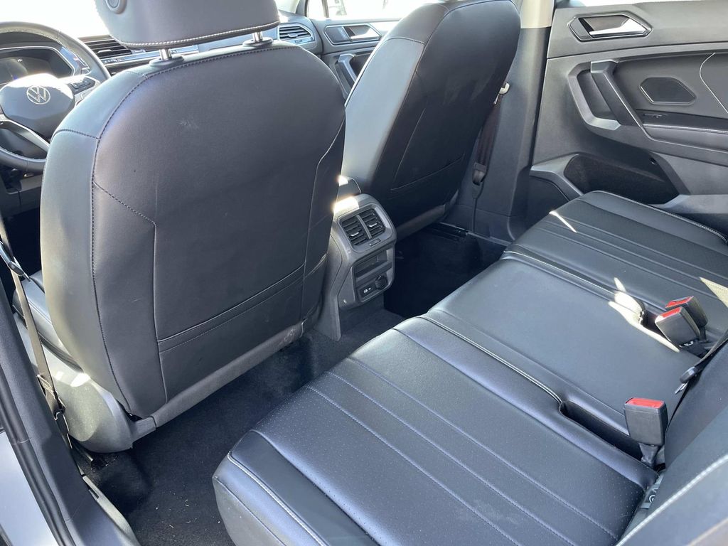 2024 Volkswagen Tiguan SE - Photo 19