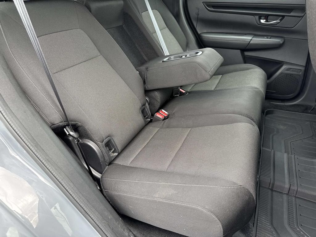 2024 Honda CR-V LX - Photo 21