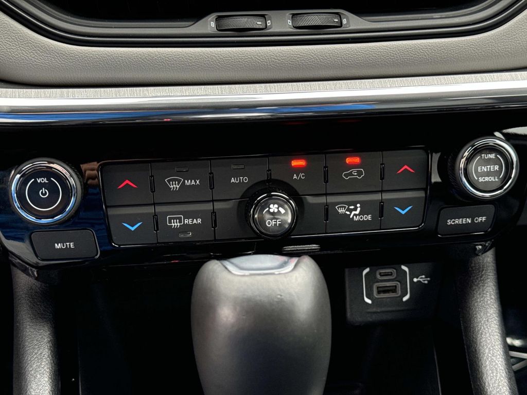 2024 Jeep Compass Limited - Photo 38