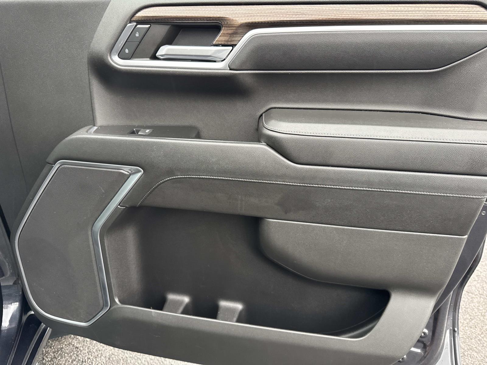 2022 Chevrolet Silverado 1500 RST - Photo 24