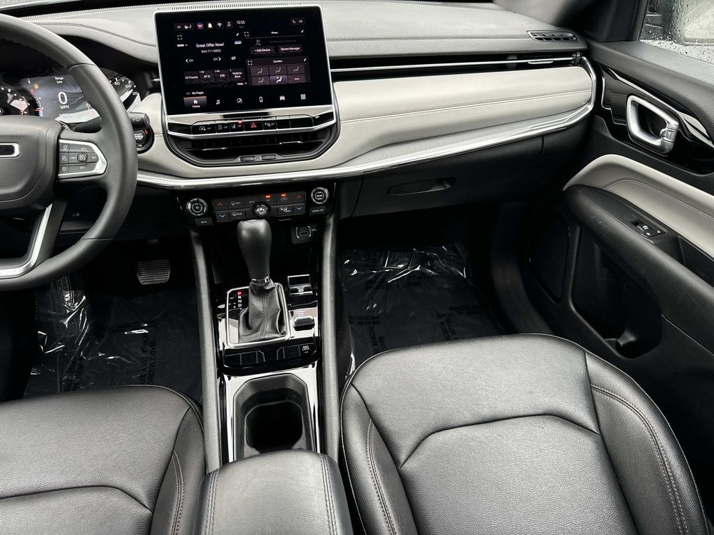 2024 Jeep Compass Limited - Photo 14