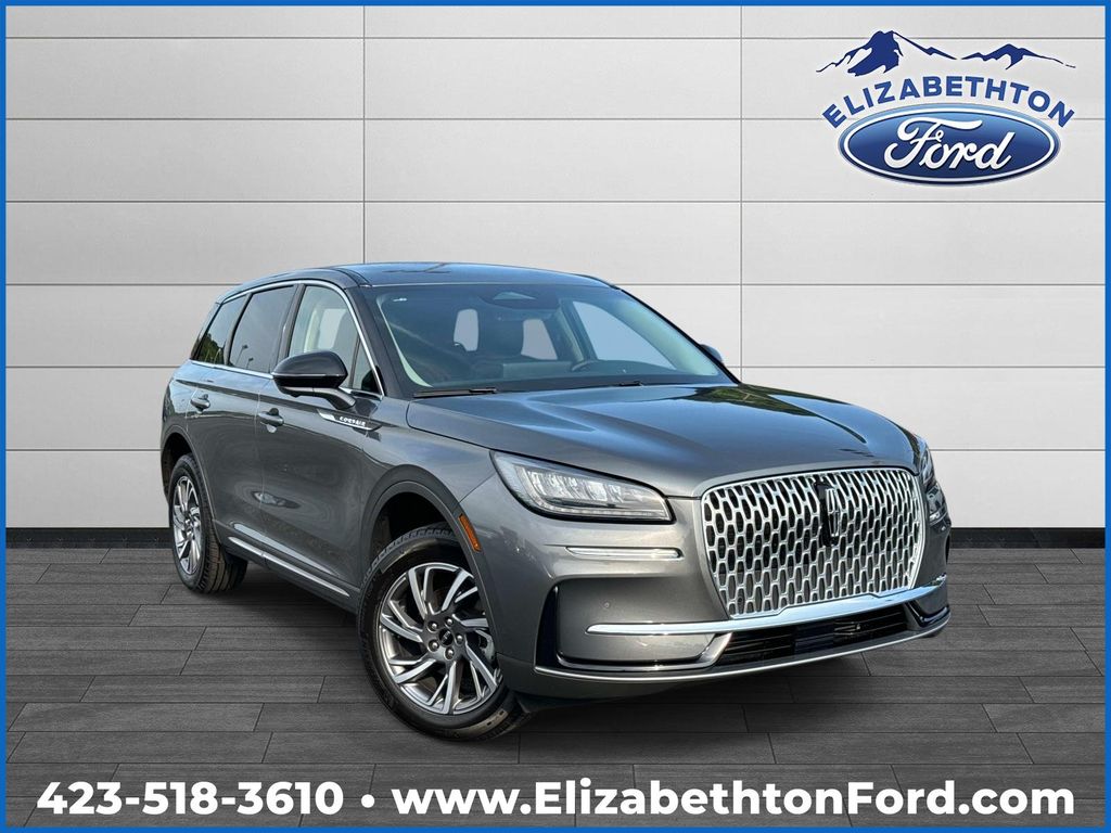 2025 Lincoln Corsair Premiere AWD's photo