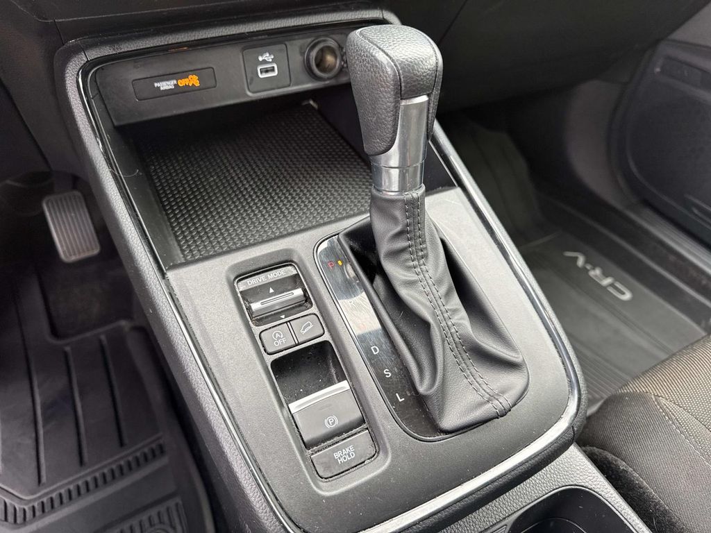 2024 Honda CR-V LX - Photo 36