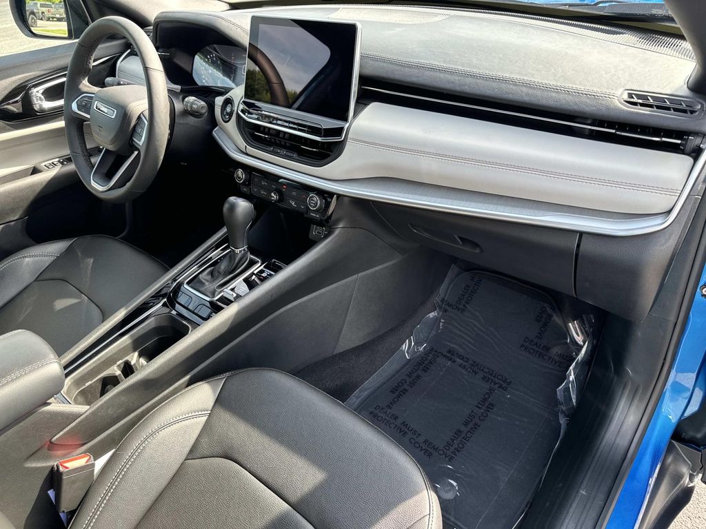 2025 Jeep Compass Limited - Photo 26