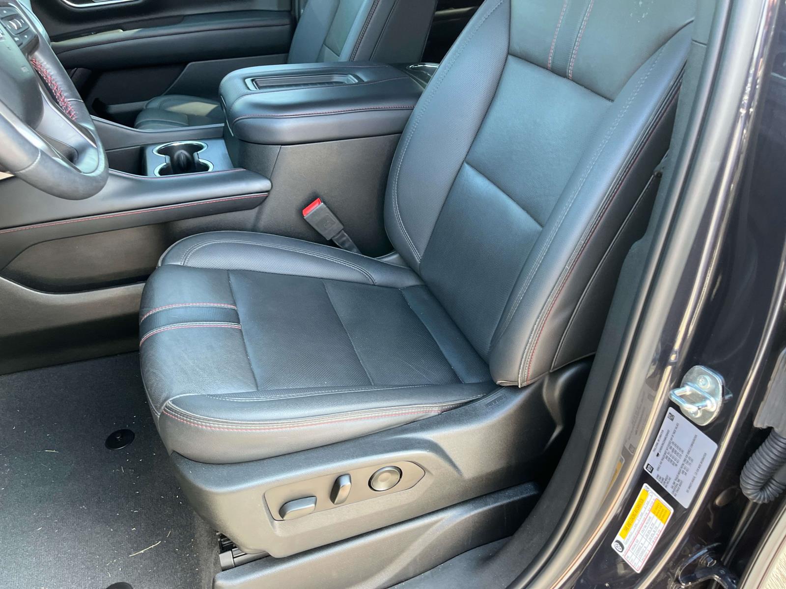 2022 Chevrolet Tahoe RST - Photo 29