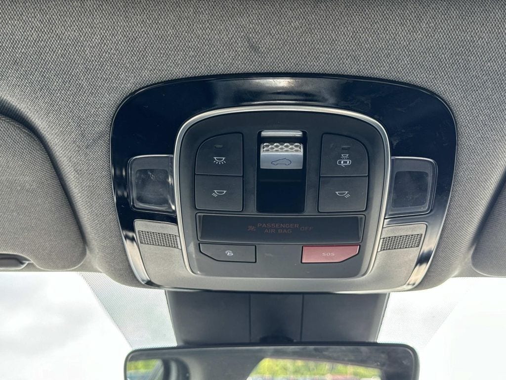 2023 Hyundai Santa Fe Limited - Photo 20