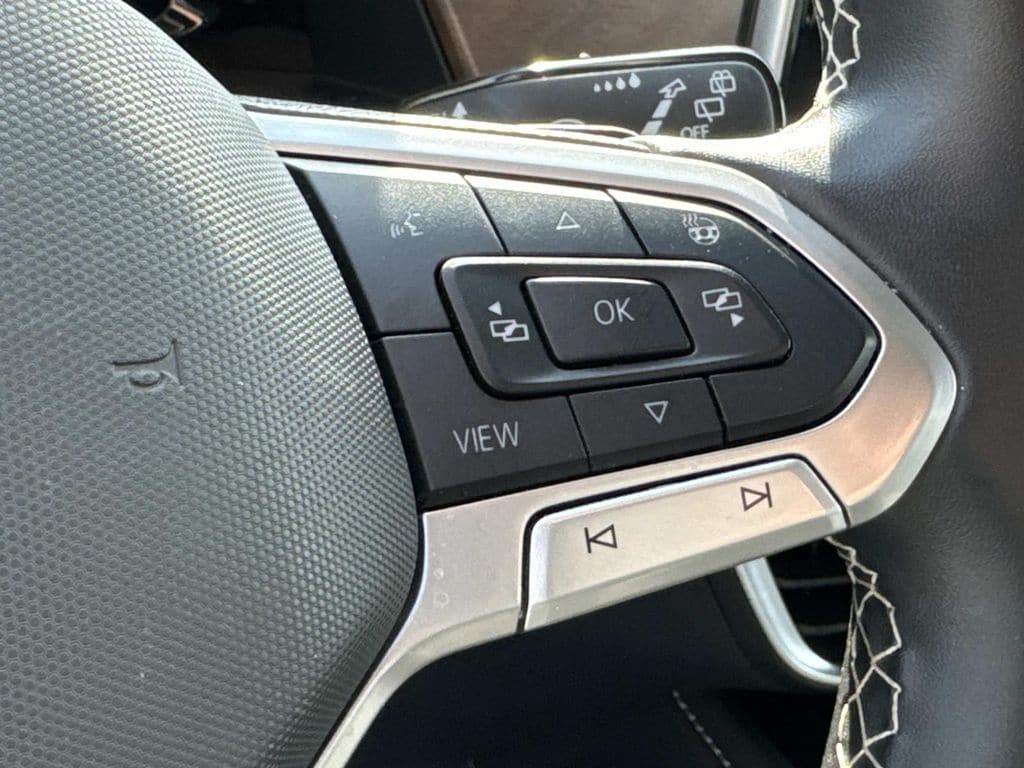 2025 Volkswagen Atlas SE w/Tech - Photo 37