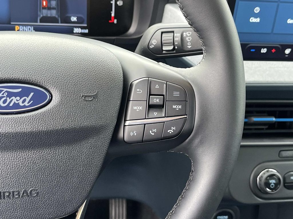 2025 Ford Maverick XLT - Photo 24