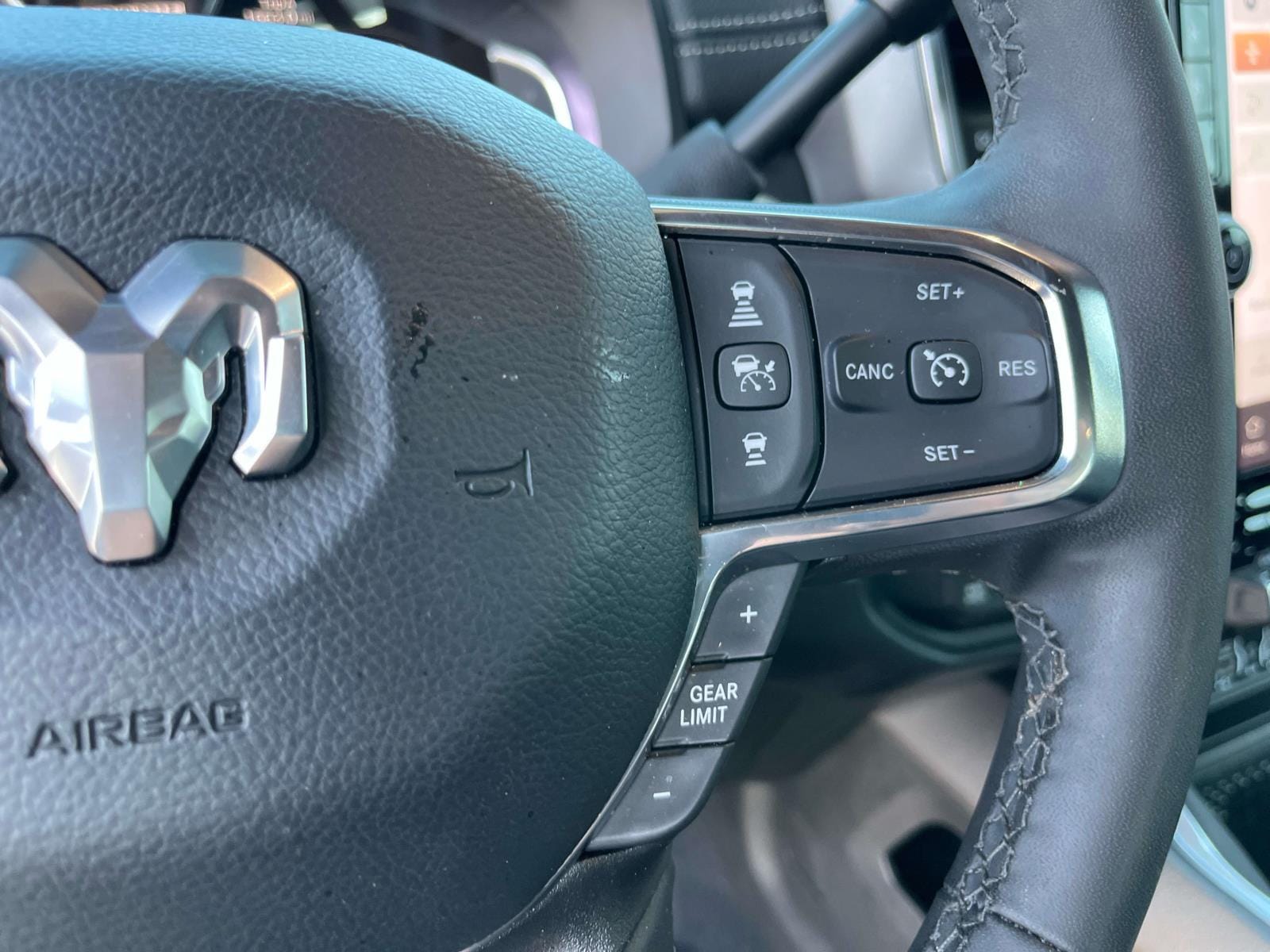 2025 RAM Ram 2500 Pickup Laramie - Photo 34