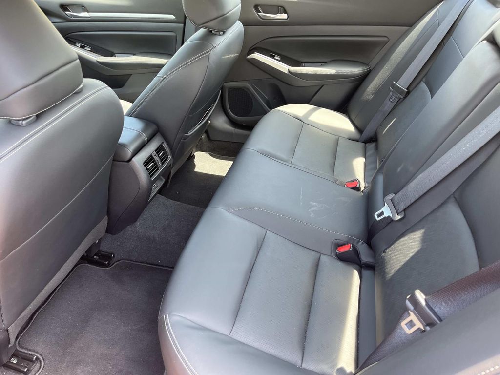 2024 Nissan Altima SL - Photo 16