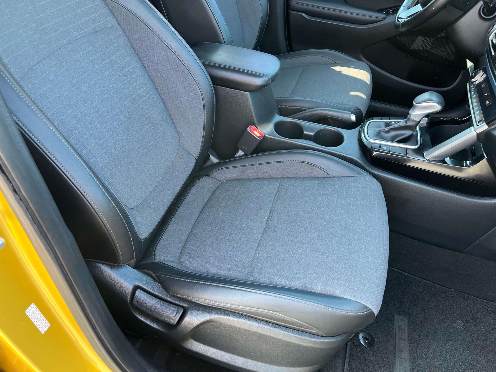2023 Kia Seltos S - Photo 23
