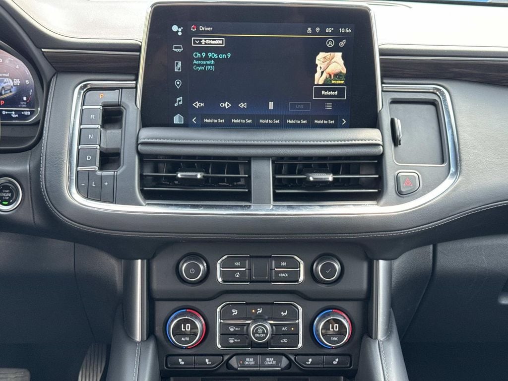 2024 Chevrolet Suburban LT - Photo 18