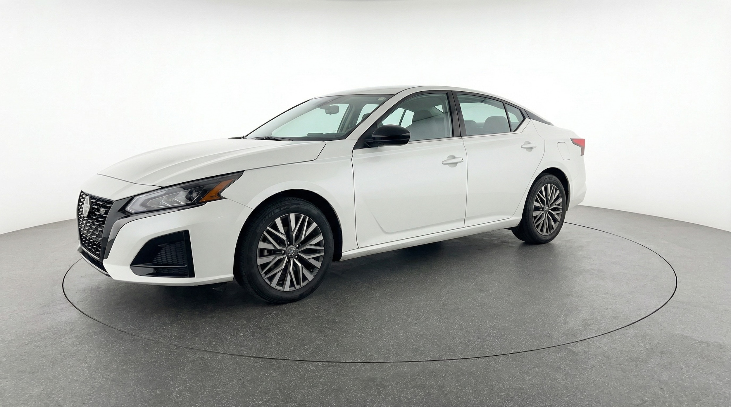 Thumbnail: 2025 Nissan Altima - 3