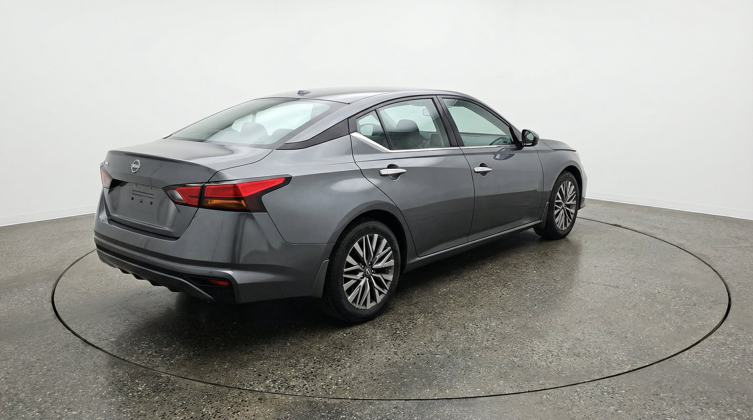 Thumbnail: 2025 Nissan Altima - 9