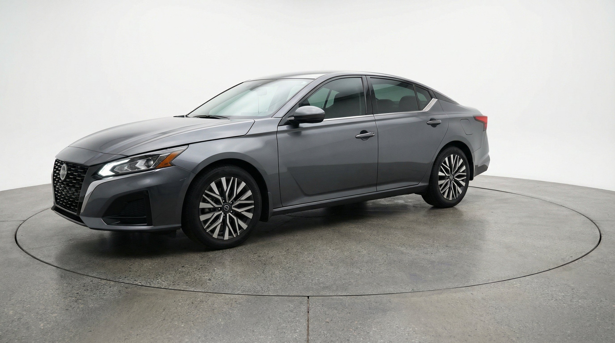 Thumbnail: 2025 Nissan Altima - 3