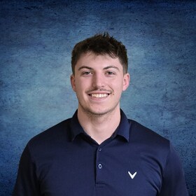 Staff member Ty Stee from ID_e36ee8