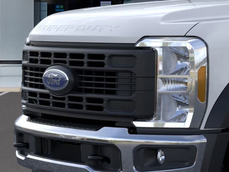 Thumbnail: 2025 Ford F-450 - 17