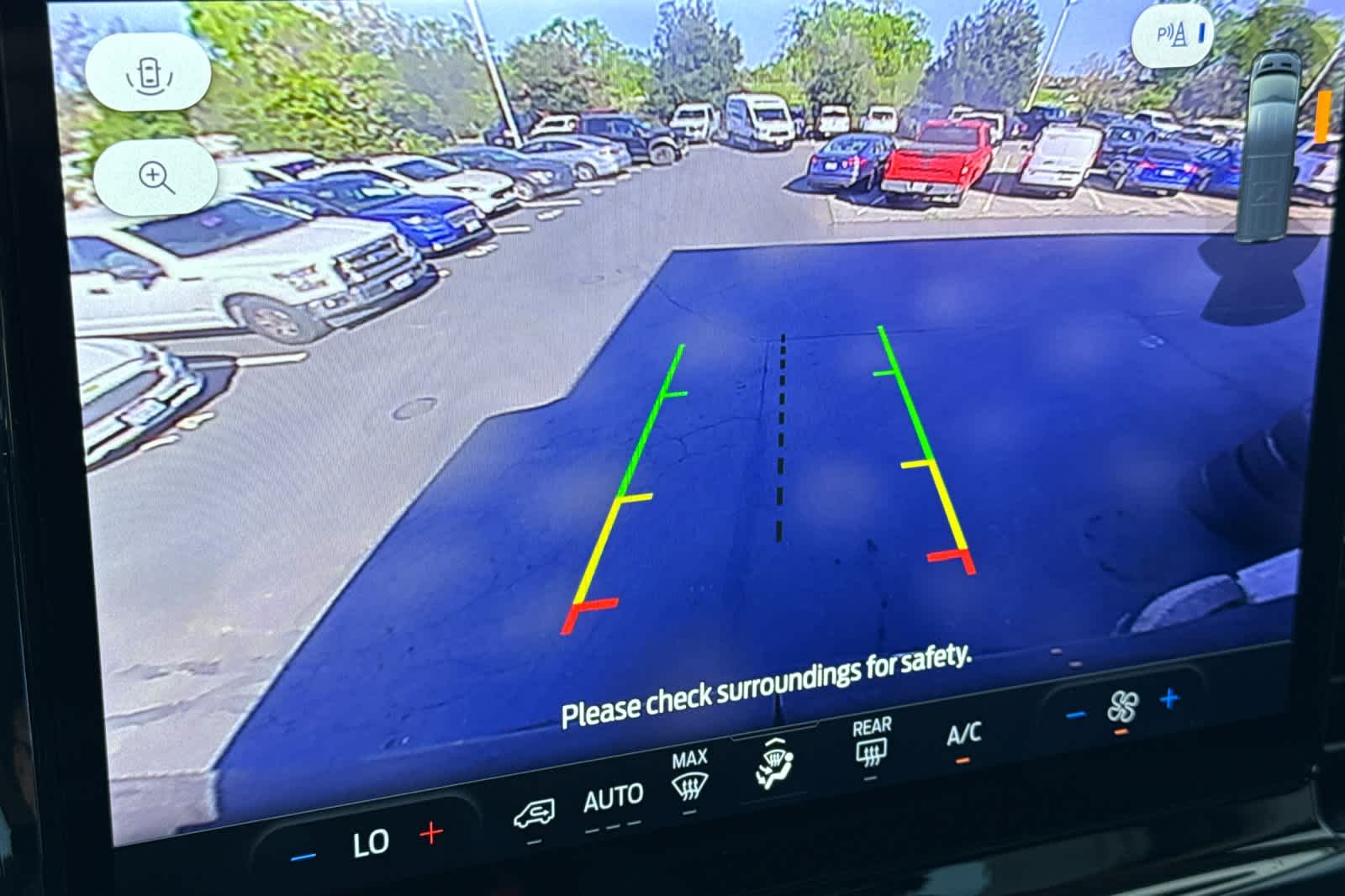 Thumbnail: 2024 Ford Econoline - 21