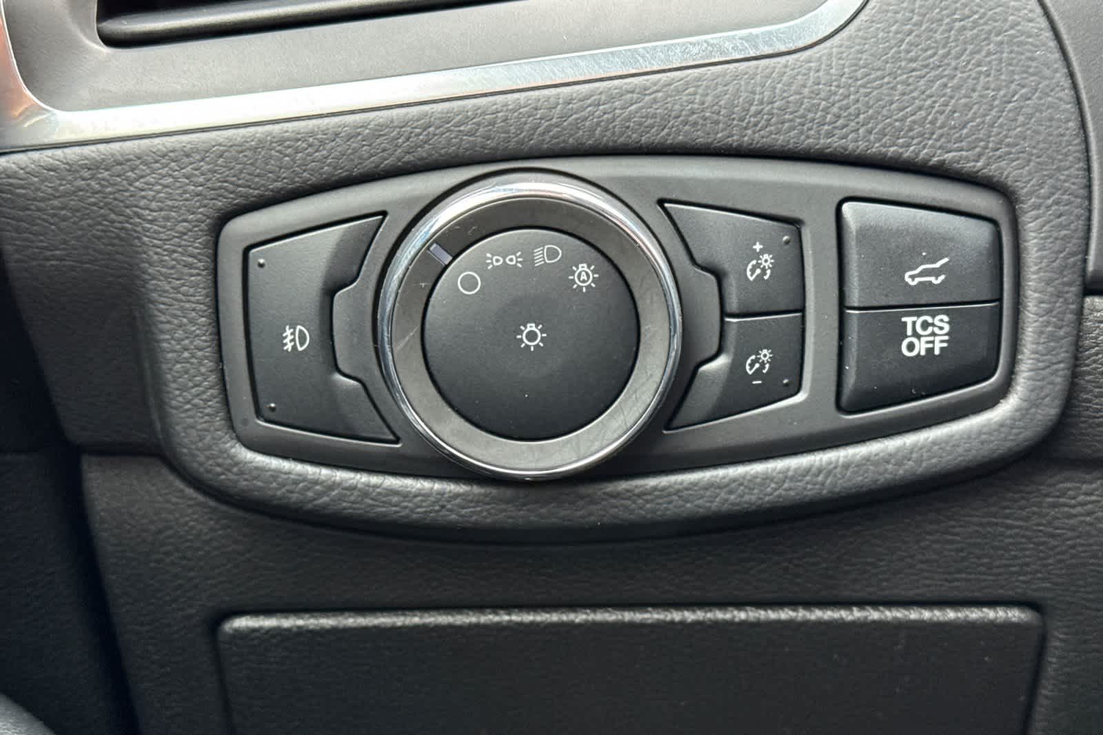 Thumbnail: 2024 Ford Edge - 28