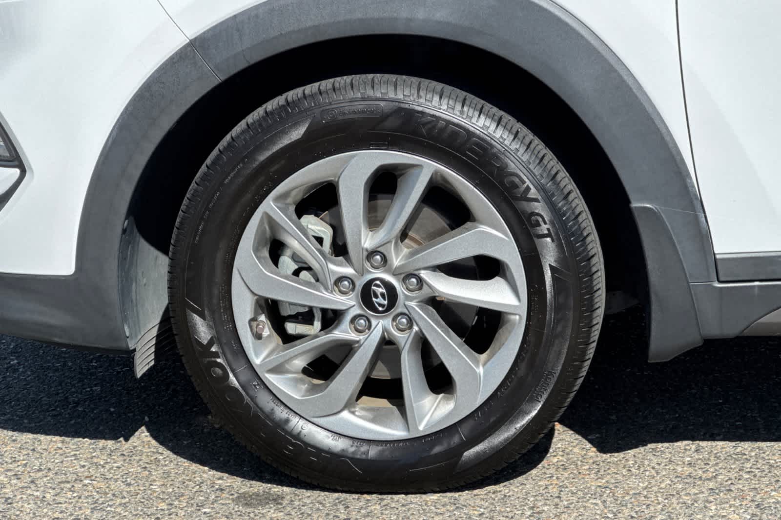 Thumbnail: 2016 Hyundai Tucson - 25