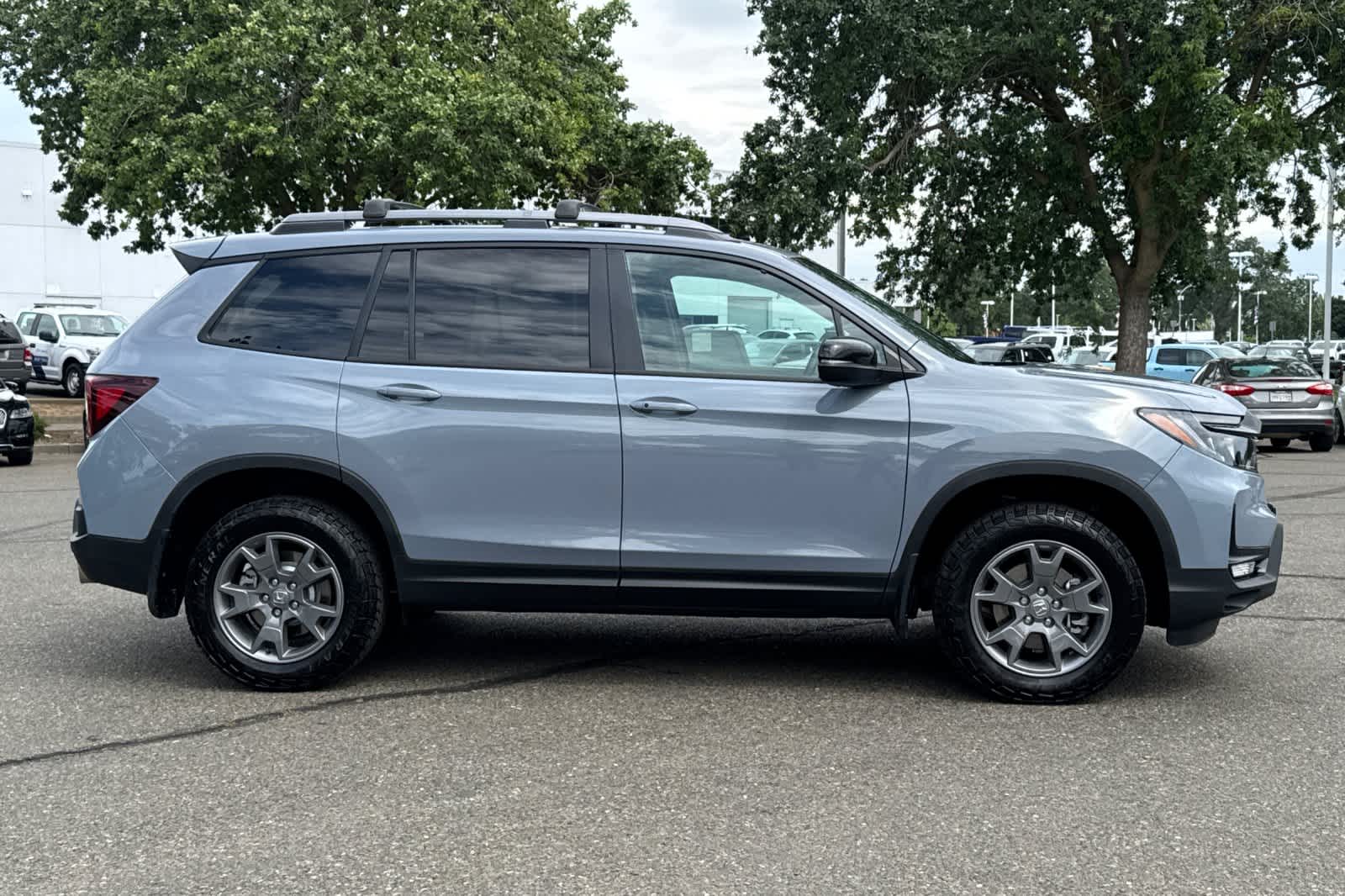 2025 Honda Passport TrailSport photo 3