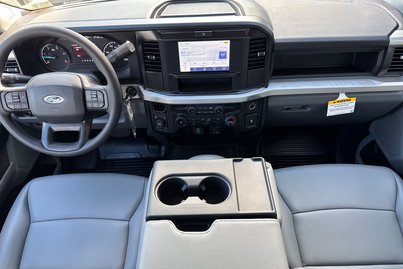 2025 Ford F-350 photo 3