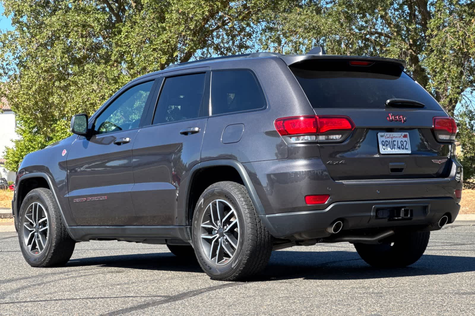 Thumbnail: 2020 Jeep Grand Cherokee - 6