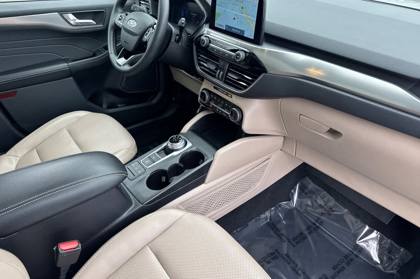 Thumbnail: 2022 Ford Escape - 16