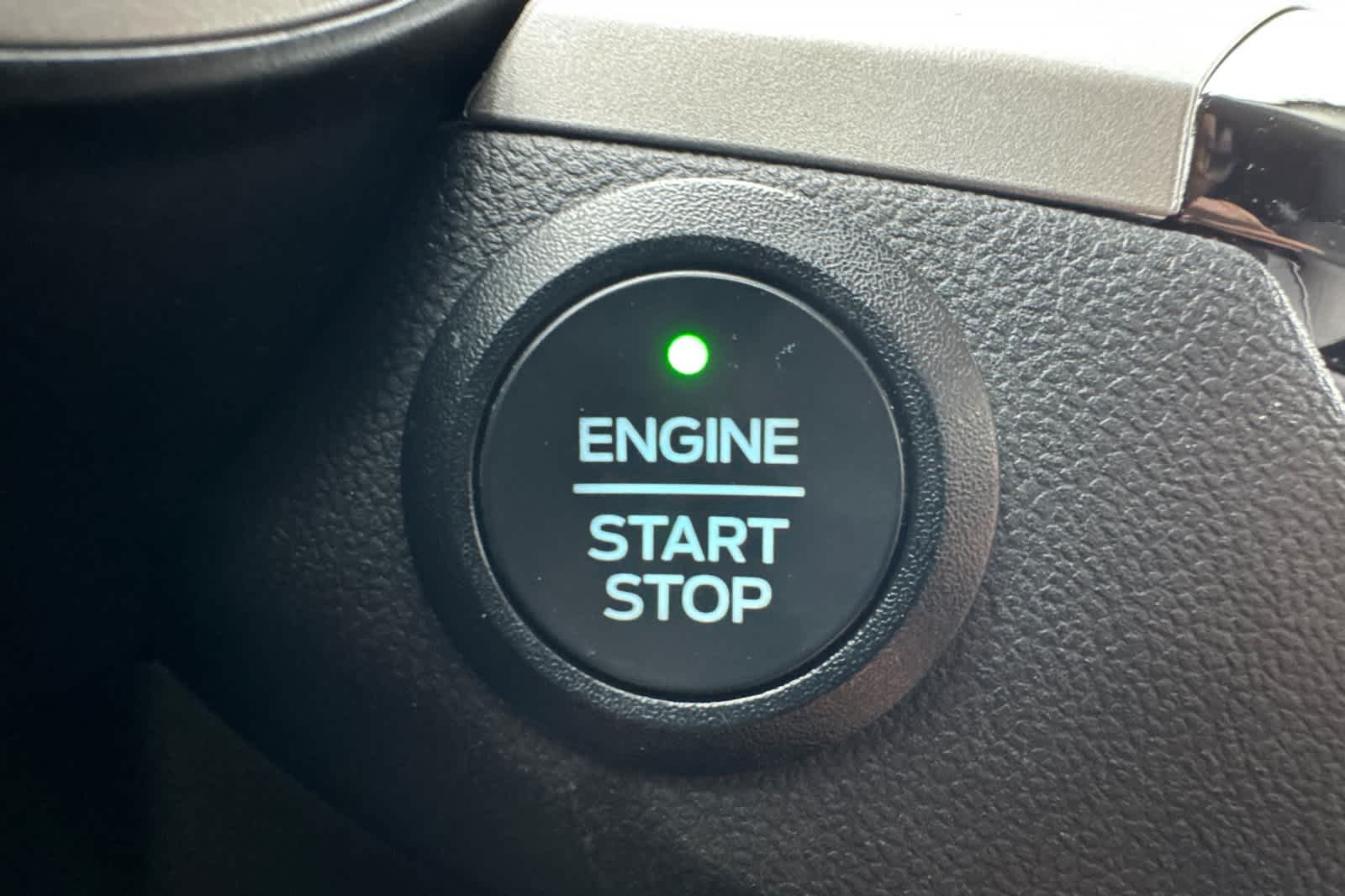 Thumbnail: 2022 Ford Escape - 22