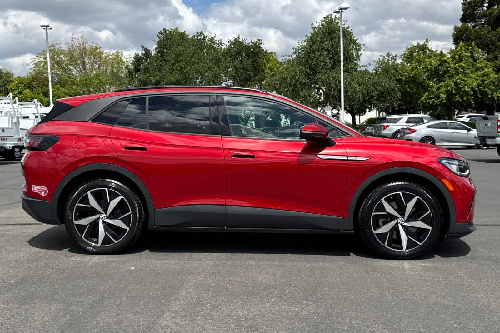 Thumbnail: 2023 Volkswagen ID.4 - 8