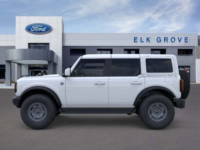 2025 Ford Bronco Outer Banks photo 3