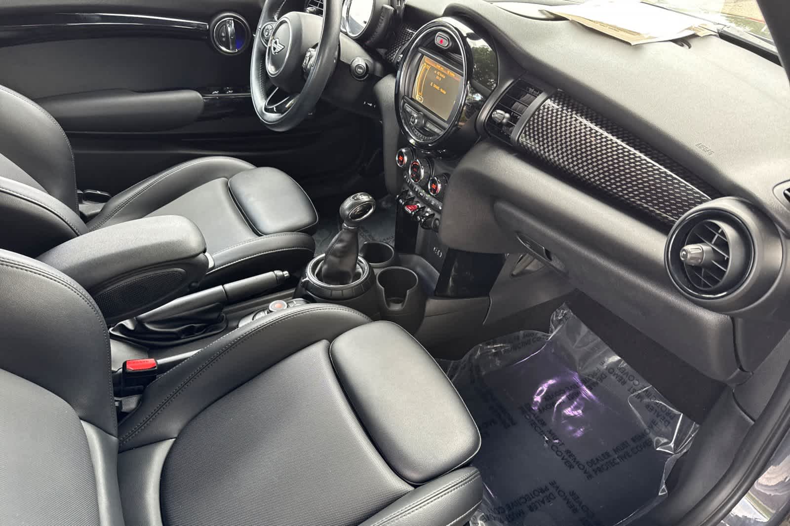 Thumbnail: 2017 MINI Cooper Convertible - 18