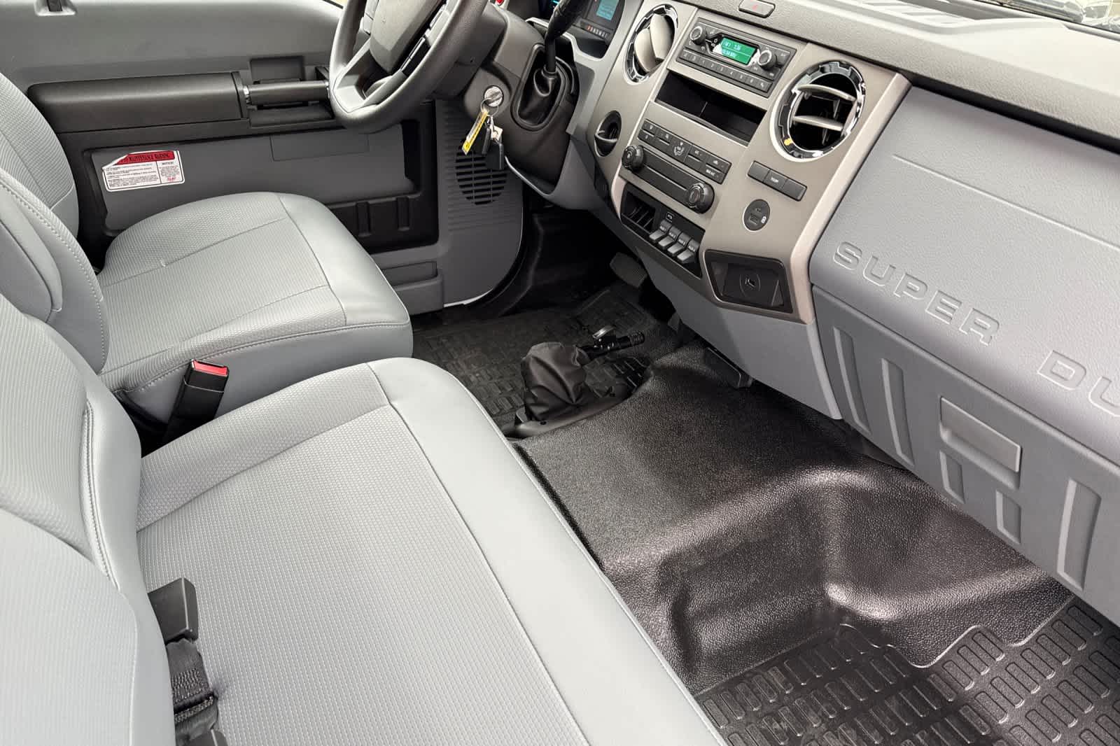 2025 Ford F-650  14