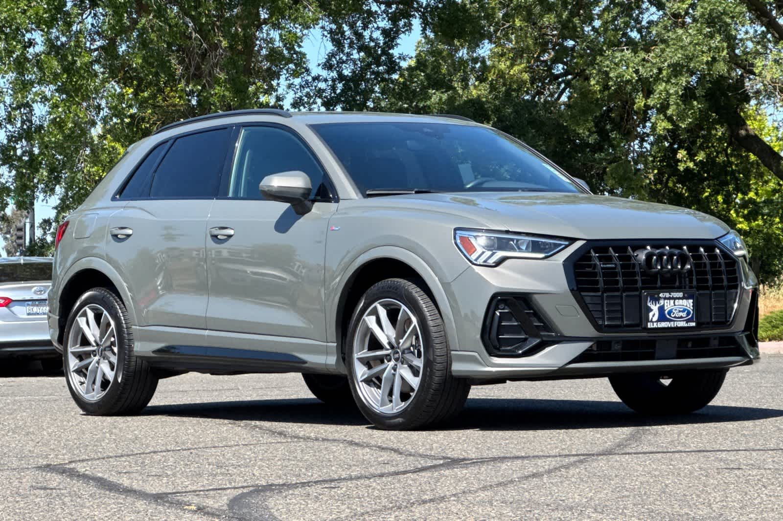 Thumbnail: 2023 Audi Q3 - 9