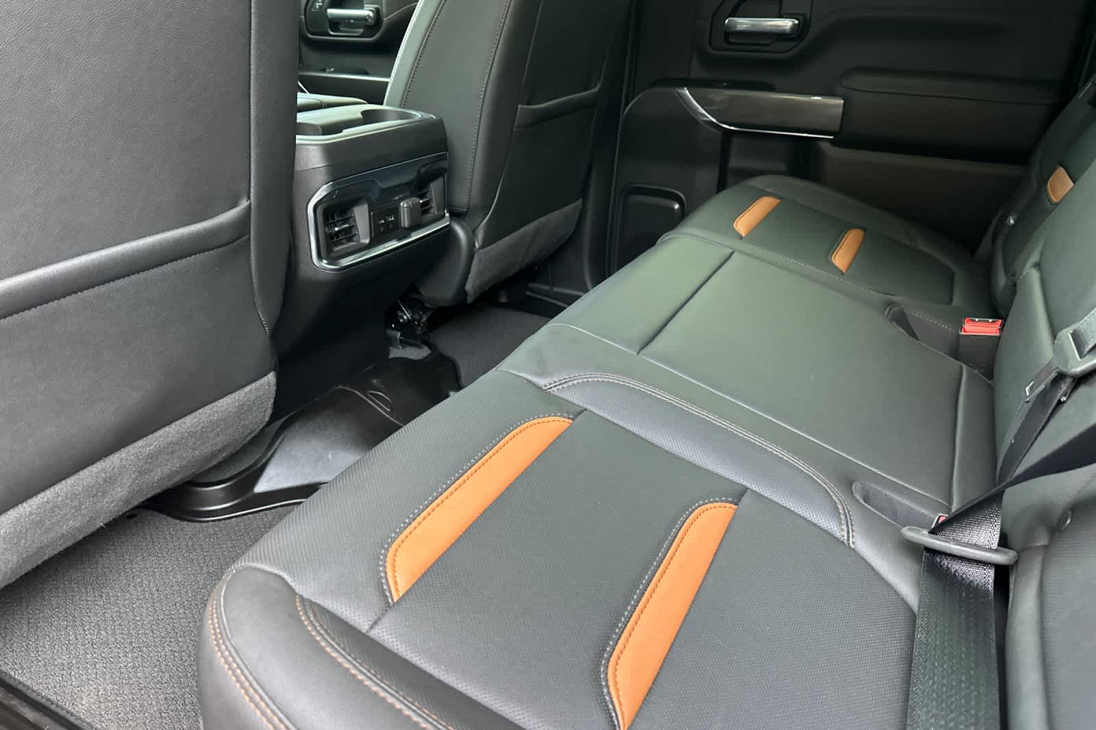 2022 Gmc Sierra 2500 HD AT4 photo 4