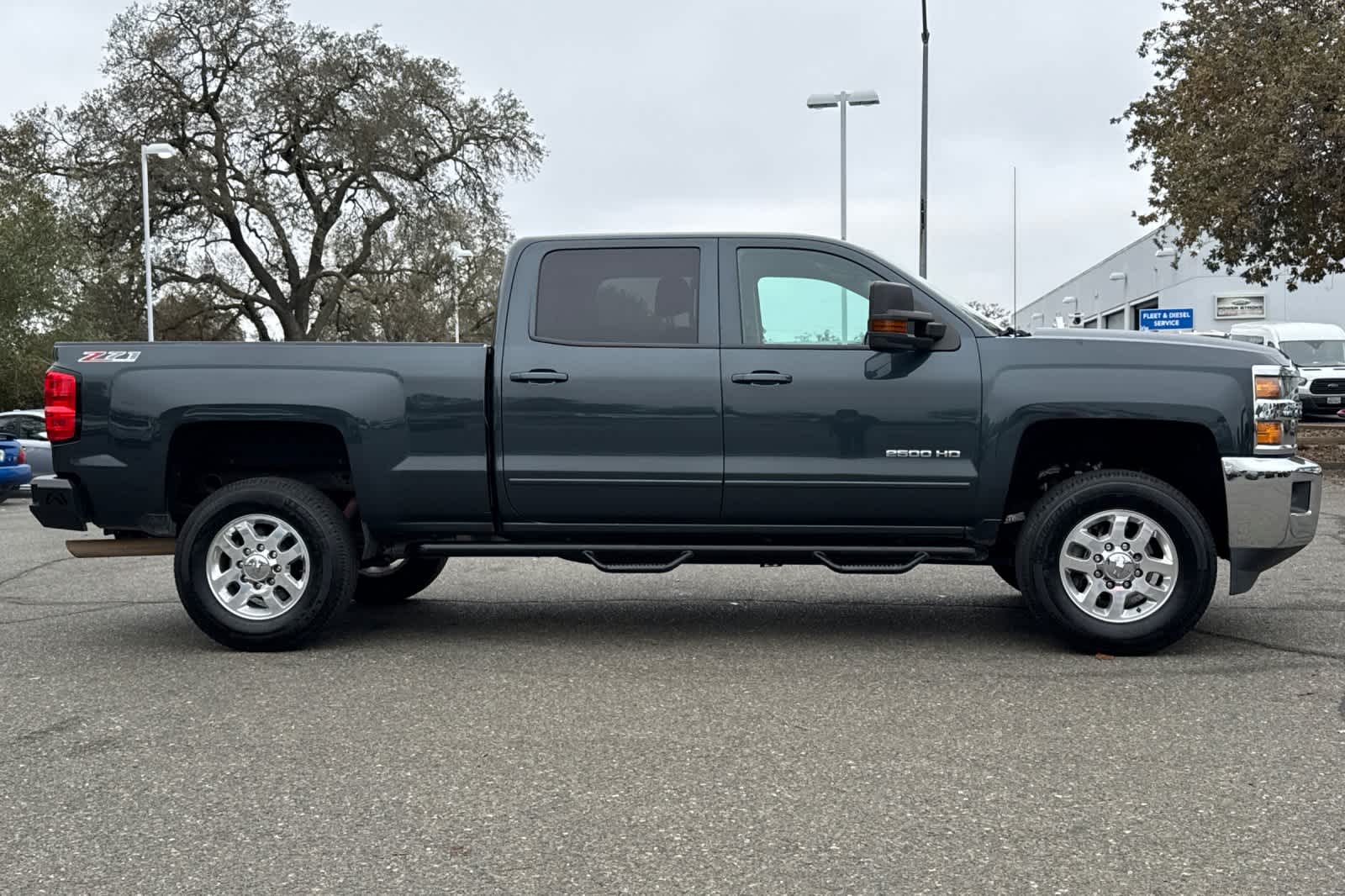 Thumbnail: 2017 Chevrolet Silverado 2500 - 8