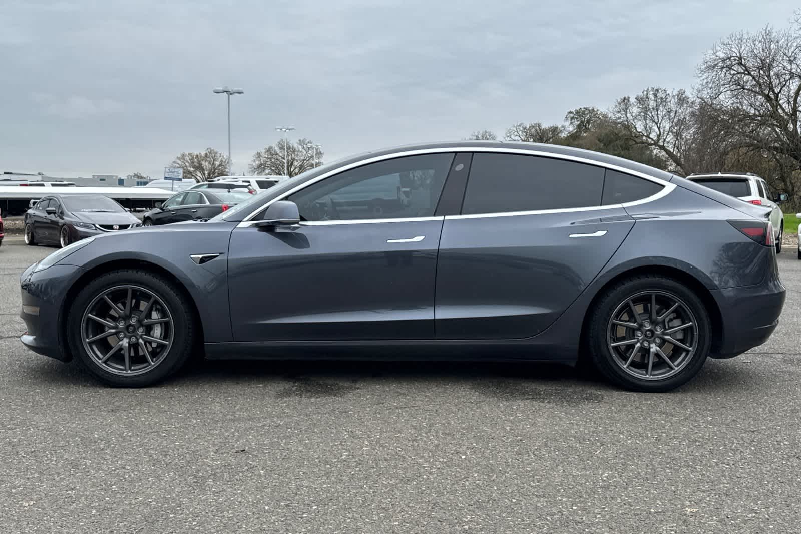 Thumbnail: 2019 Tesla Model 3 - 5