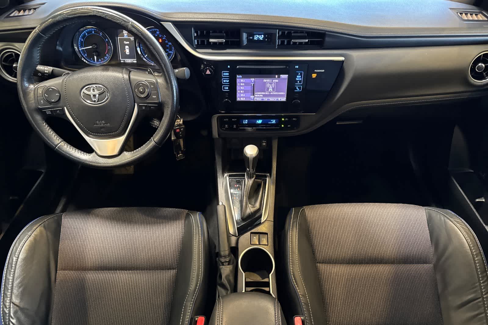 Thumbnail: 2017 Toyota Corolla - 3