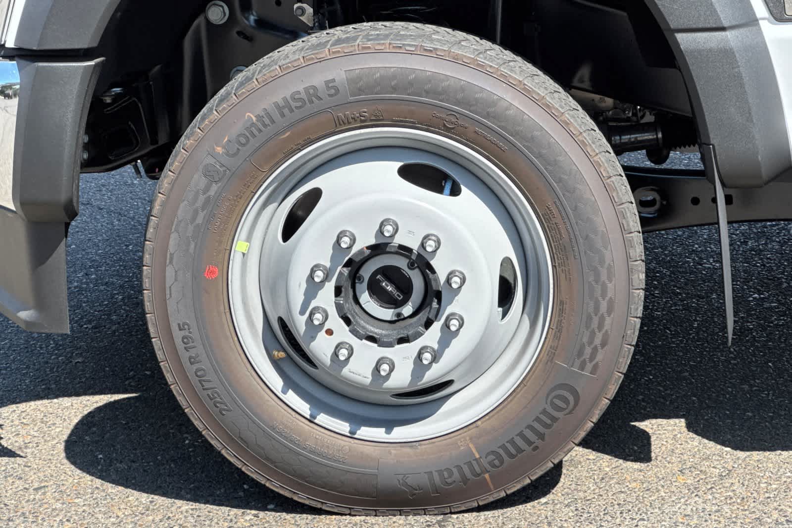 Thumbnail: 2025 Ford F-550 - 23