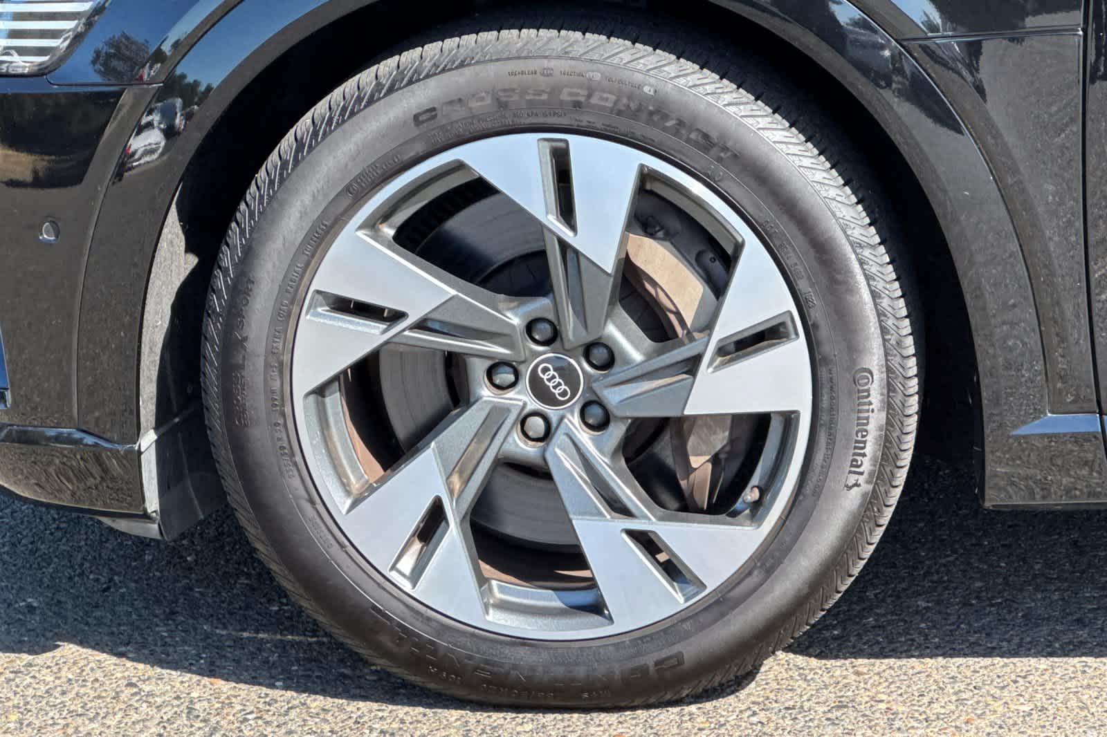 2021 Audi e-tron Premium 27
