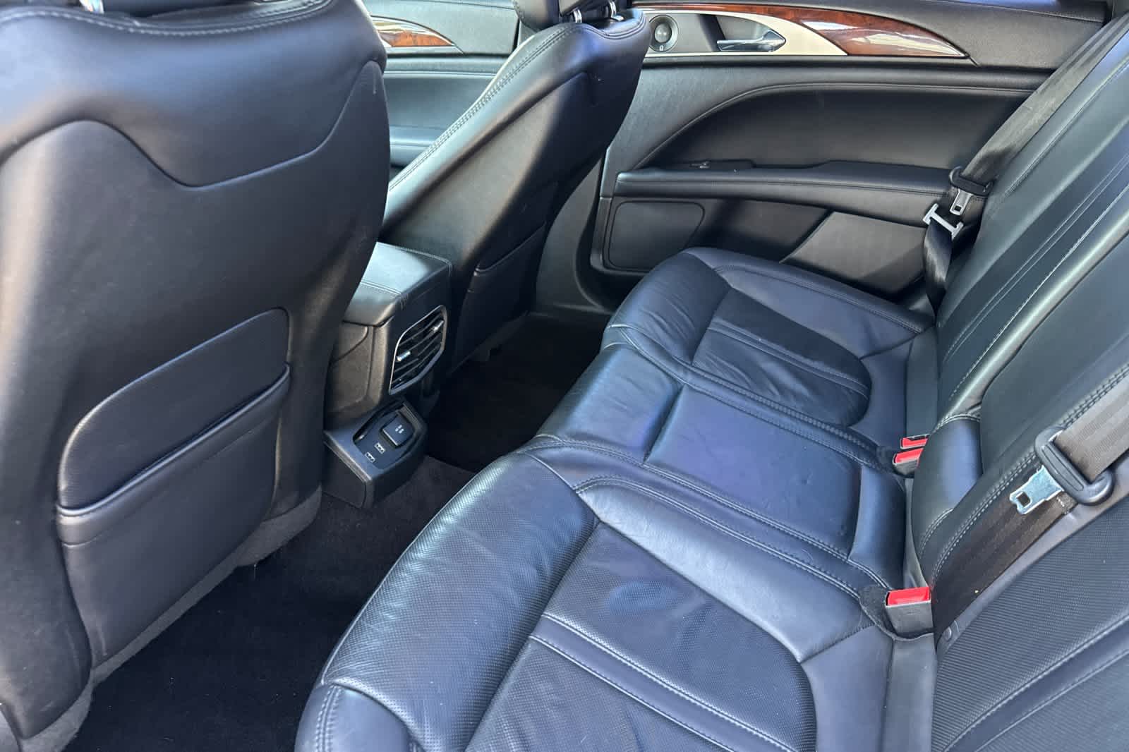 Thumbnail: 2018 Lincoln MKZ - 4