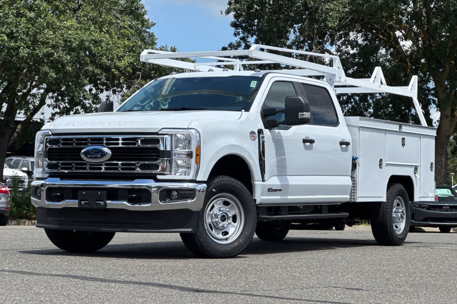 2026 Ford F-350 Super Duty Chassis Cab
