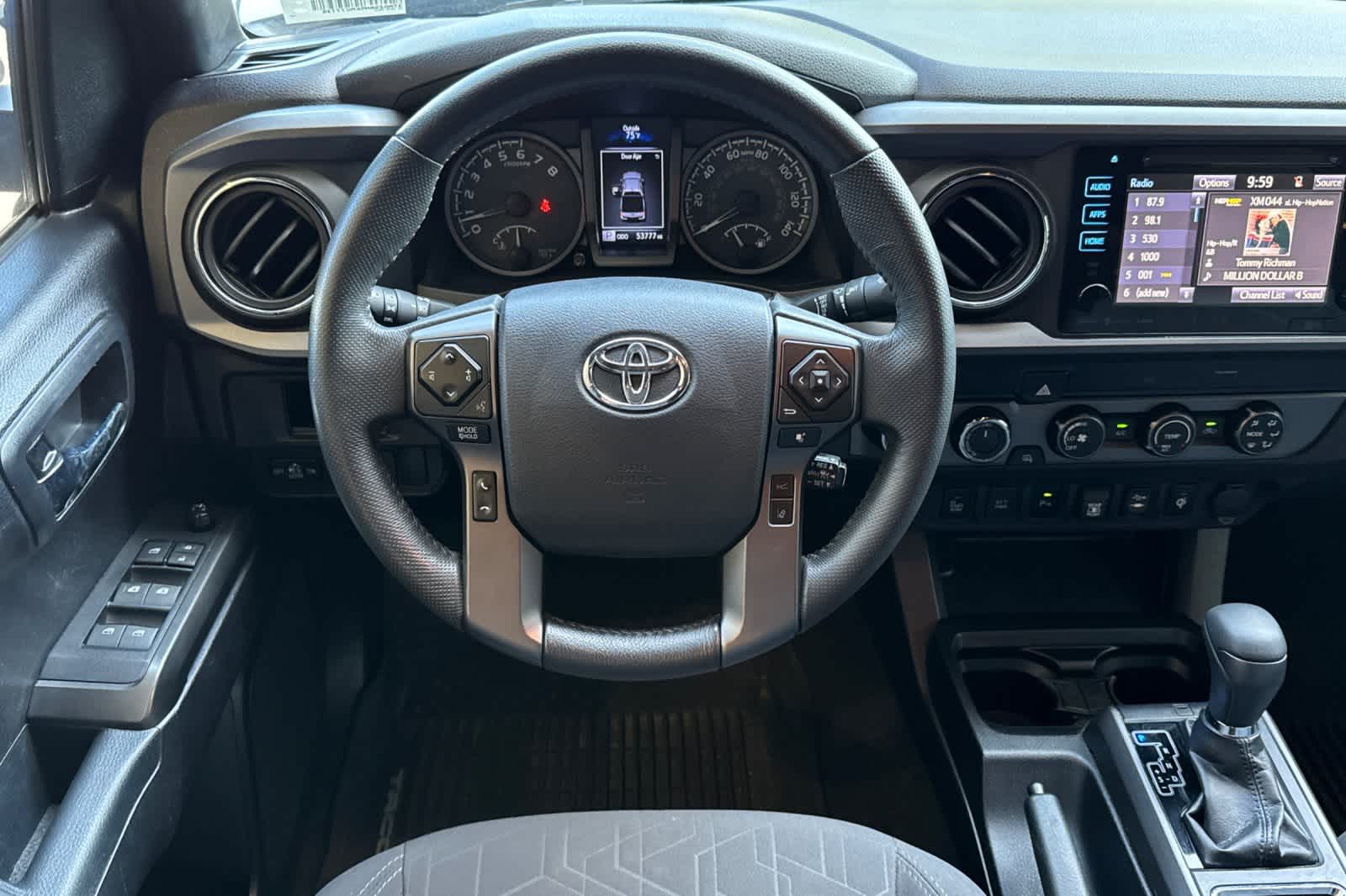 Thumbnail: 2019 Toyota Tacoma - 14