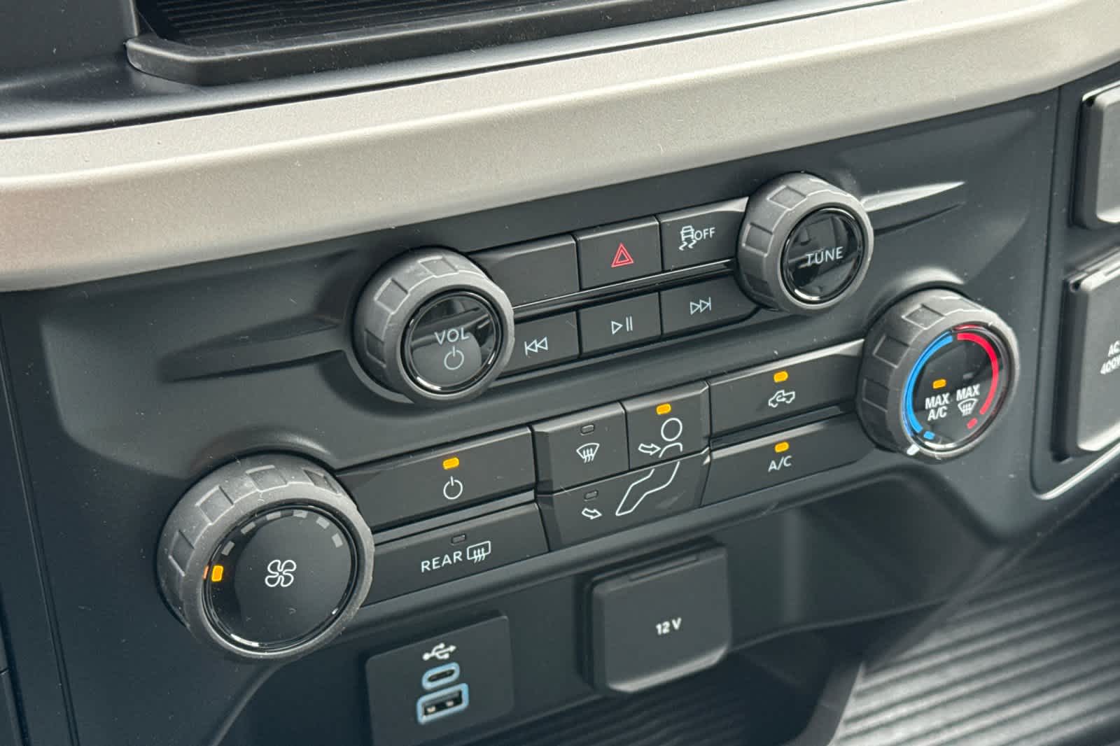 Thumbnail: 2026 Ford F-350 - 19