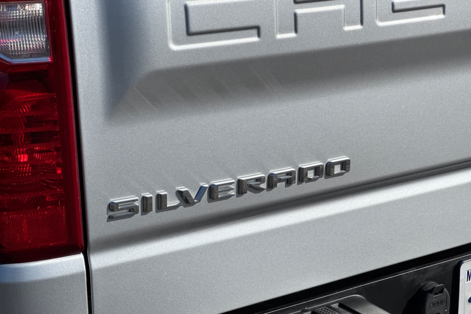 Thumbnail: 2019 Chevrolet Silverado 1500 - 26