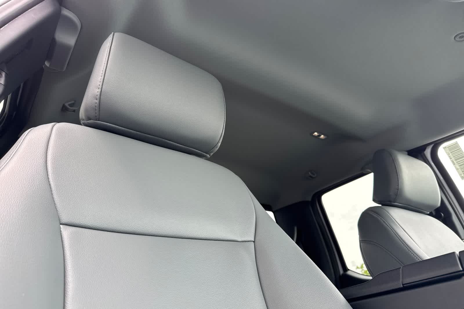 Thumbnail: 2025 Ford F-350 - 16